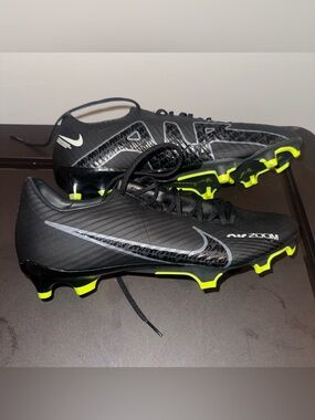 Nike Men’s Black with Volt Soccer Cleats - Air Zoom